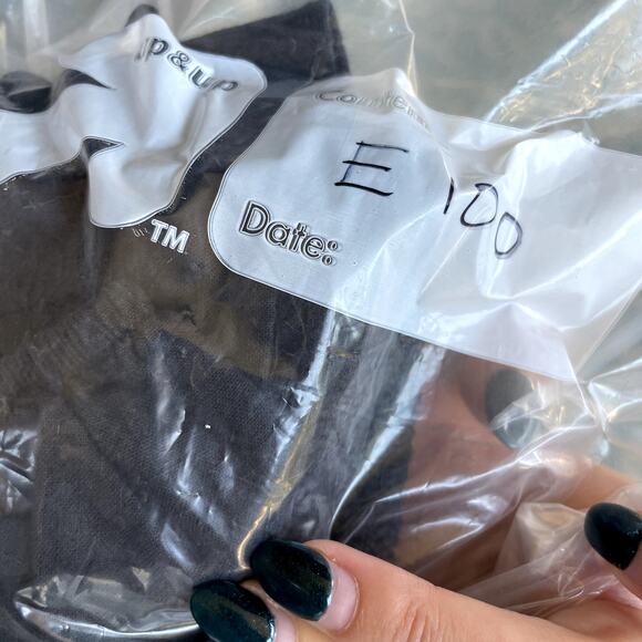 AQUA Black Smocked Square Neck Ruffle Crop‎ Top - Size S - Picture 8 of 8